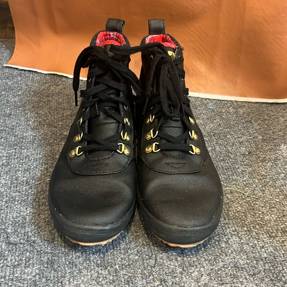Keds black canvas boots size 9.5